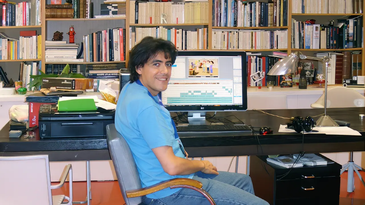Ali Bali pendant la production de La webcam du bureau
